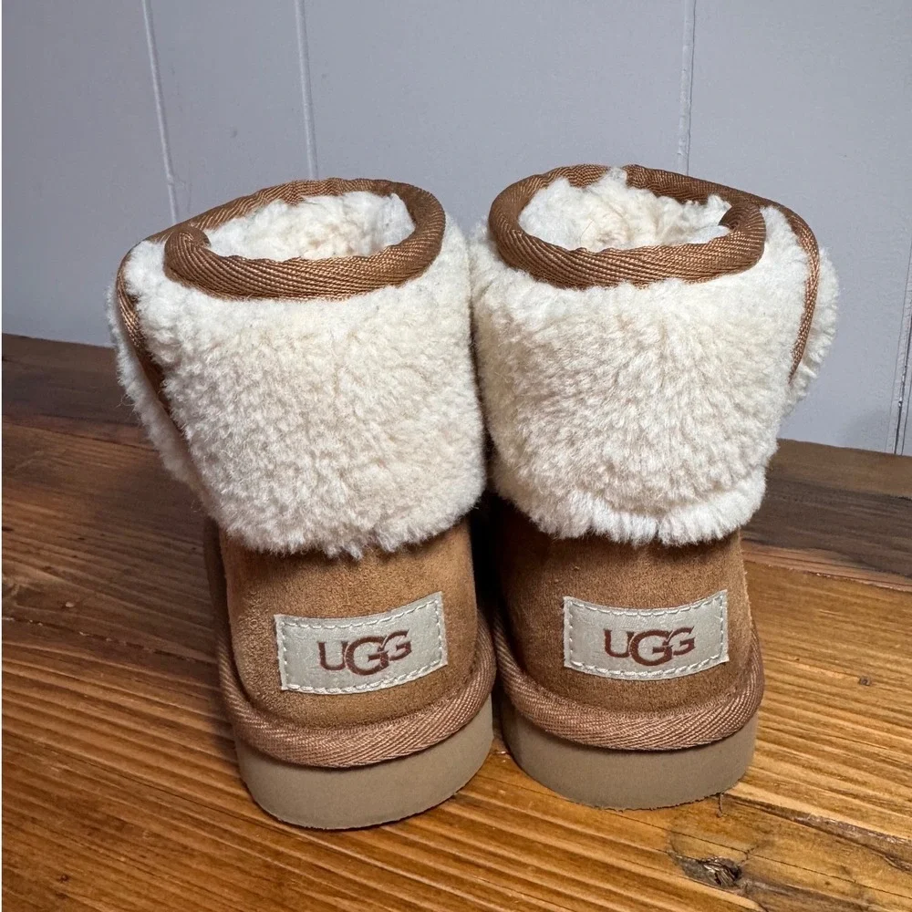 UGG Kids Classic Jona Luxury Boot Sz 11 Chestnut Suede Sheepskin Lined Fold Over